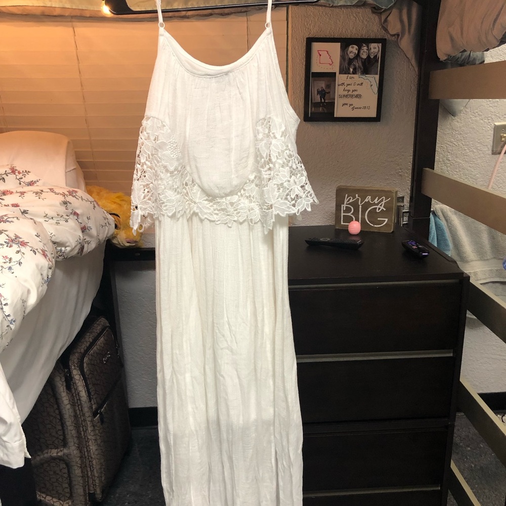 White maxi dress